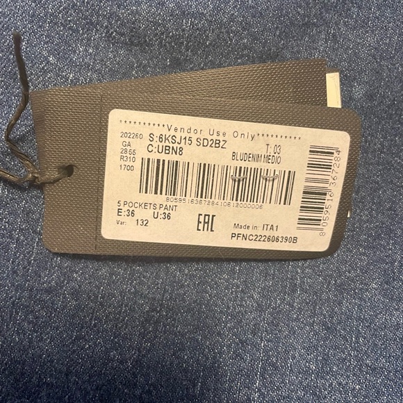 **SOLD** Giorgio Armani Five Pocket Sli Fit Jeans Light Blue - Picture 10 of 15